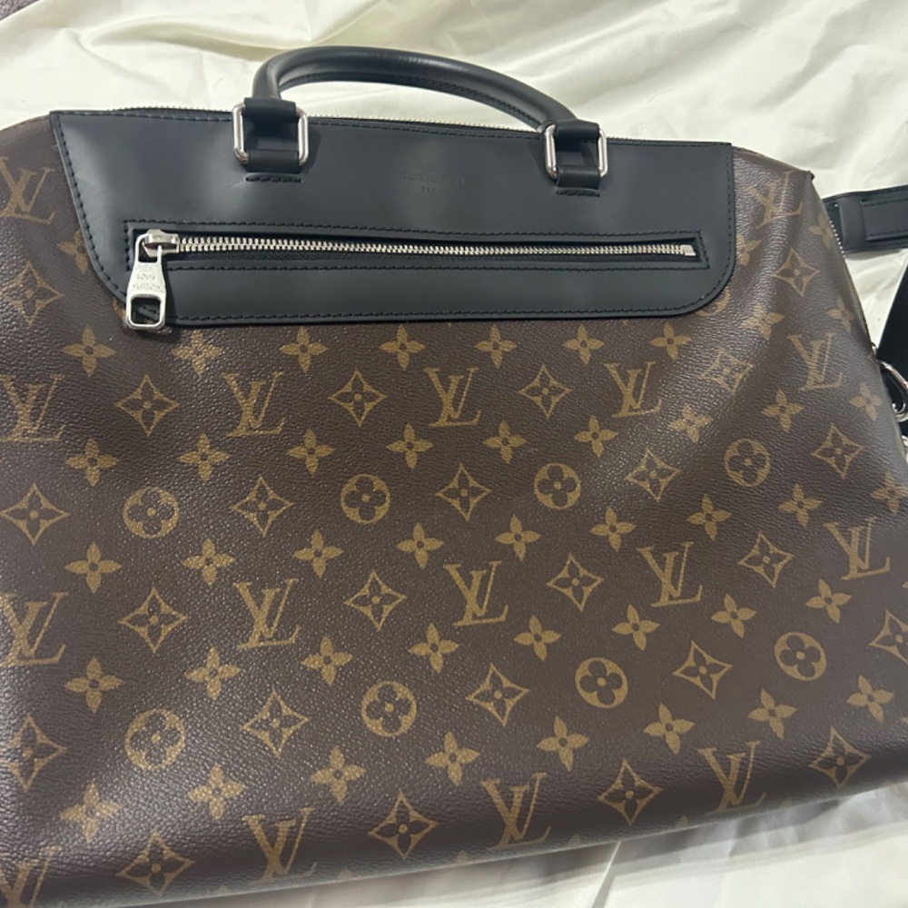 Louis Vuitton Brown Monogram Canvas and Black Leather Crossbody Bag - Picture 5 of 10